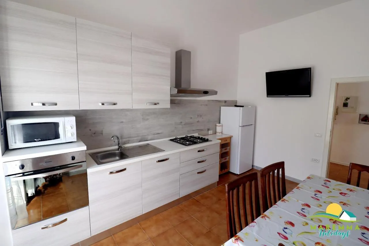 Maremma Holidays; Zona Nuova Apartament Follonica
