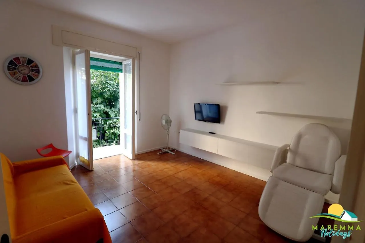 Maremma Holidays; Zona Nuova Apartament Follonica